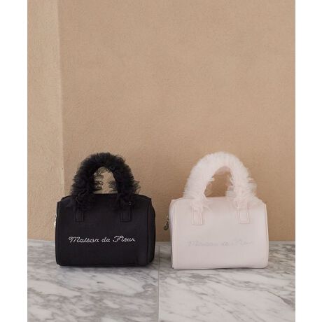 [^ԁF08000717700]ӂƂ`[̃nhK[[ȃ{XgobOB}bgȔNёfނɃCXg[̃S؂₩ȃfUCł􏬂߂̃TCYȂ}`肠̂ŁA[͂QO\ȃV_[xg2WAỸX^Cy݂܂Bfp摜́A̓ŐFČꍇ܂Bg̃j^[ɂďi̐FČꍇ܂B