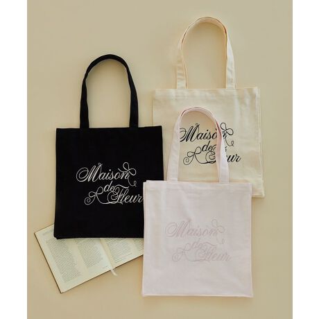 [^ԁF08000915600]_New Color^yA4TCYΉzlC̃uhShJXNGAg[gobOS̃tHgςēo􌨊|₷߂̎AA4ނۂeʂ̃TCYŁAfC[gɂ҂Iɂ́AƎoX}zpXP[XȂǂ֗ȃ|PbgtBVvȃfUCō킹₷AJWAK[[܂ŃR[fBl[gI΂Ă܂IobO`[tA{ob^tăAWĂ̂obOƂĂ͂Aʋ΁EʊwEKȂǂɂ߂̃ACełByӎzTvɂĎBesĂ܂Bۂɂ͂鏤iƎdlTCY኱قȂꍇ܂Bfp摜́A̓ŐFČꍇ܂Bg̃j^[ɂďi̐FČꍇ܂B