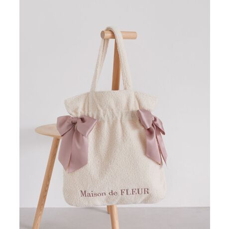 [^ԁF08000830300]lC̃_u{g[gɐVfUCoyA4TCYΉz̃{Afނgp_u{g[gobOBƂ悹MU[ƁATCh̑傫ȃ{|Cgł􃊃{͂قǂȂdlɂȂĂ̂ŁAłL[vł܂B|₷AA4TCYۂTCYŎ[͂Qłoɂ͂Aʋ΁EʊwECxgEKȂǁAlXȃV[Ŋ􂷂ACełBMaison de FLEUR̃_u{g[gobO͗̏WƂēo^ς݂łByӎzTvɂĎBesĂ܂Bۂɂ͂鏤iƎdlTCY኱قȂꍇ܂Bfp摜́A̓ŐFČꍇ܂Bg̃j^[ɂďi̐FČꍇ܂B