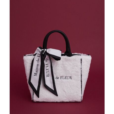 [^ԁF08000879500]ӂӂȃ{AfނɃIWĩXJ[tZbgɂȂ2Wayg[gobOMTCYBXJ[t̊ŗlXȃAWył܂}OzbNt̊Ԍ|Pbgtŋ@\QBO\ȃV_[Xgbvt2WAYdlȂ̂|CgłIyӎzCgu[͈ꕔX܂݂̂̂舵łBfp摜́A̓ŐFČꍇ܂Bg̃j^[ɂďi̐FČꍇ܂B