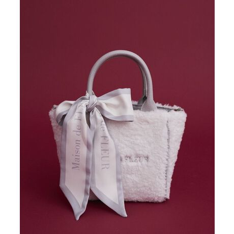 [^ԁF08000879400]y2WAYdlzӂӂȃ{AfނɃIWĩXJ[tZbgɂȂ2Wayg[gobOSTCYBXJ[t̊ŗlXȃAWył܂RpNgȃTCYȂ}`̂ŉוƎ[\BO\ȃV_[Xgbvt2WAYdlȂ̂|CgłIyӎzCgu[͈ꕔX܂݂̂̂舵łBfp摜́A̓ŐFČꍇ܂Bg̃j^[ɂďi̐FČꍇ܂B