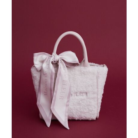 [^ԁF08000879400]y2WAYdlzӂӂȃ{AfނɃIWĩXJ[tZbgɂȂ2Wayg[gobOSTCYBXJ[t̊ŗlXȃAWył܂RpNgȃTCYȂ}`̂ŉוƎ[\BO\ȃV_[Xgbvt2WAYdlȂ̂|CgłIyӎzCgu[͈ꕔX܂݂̂̂舵łBfp摜́A̓ŐFČꍇ܂Bg̃j^[ɂďi̐FČꍇ܂B