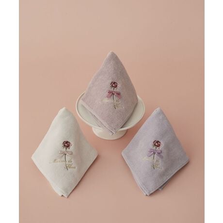 [^ԁF08000981100]ւ̃[Y`[t̎hJɃ~j{|Cg̃^InJ`BMaison de FLEUR̃ShJ肰ȂivX܂BӂƂDG肪Sn悭AfC[gɂ҂Bp͂AMtgɂ߂̃ACełBsŐY^IłtĂAӂӂŌ`L[vIMaison de FLEUR̃nJ`͍i^I̖YnQsłׂĐYĂ܂ByӎzTvɂĎBesĂ܂Bۂɂ͂鏤iƎdlTCY኱قȂꍇ܂Bfp摜́A̓ŐFČꍇ܂Bg̃j^[ɂďi̐FČꍇ܂B{