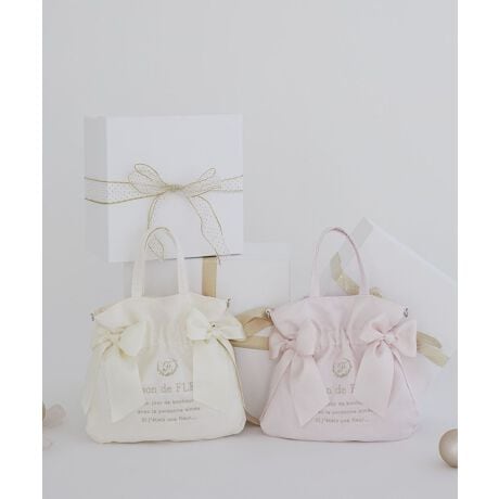 [^ԁF08001142800]y2WAYdlz߂I[KW[fނƃShJzf[V[Yɂ҂ȃ~jg[gobOBƂ悹MU[ƁATCh̃Te{lANZgɁO\ȃV_[Xgbvt֗̕2WAYfUCłByʂŎg₷Aڈȏ̎[͂ƃt@bV˔ACełfp摜́A̓ŐFČꍇ܂Bg̃j^[ɂďi̐FČꍇ܂B