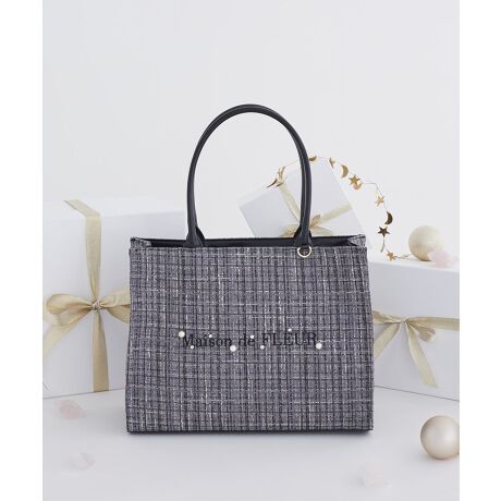 [^ԁF08001166400]yA4TCYΉzLL̃cC[hfނɃShイƃrW[̑gݍ킹zf[V[Yɂ҂ȃg[gobOBt@Xi[t̊ԌƓ|PbgEwʃ|Pbgtŉו[ł܂B肪߂Ȃ̂ŁA|₷̂|CgBx̂oʋ΁Eʊw̃CobOȂǕL􂷂ACełBfp摜́A̓ŐFČꍇ܂Bg̃j^[ɂďi̐FČꍇ܂B