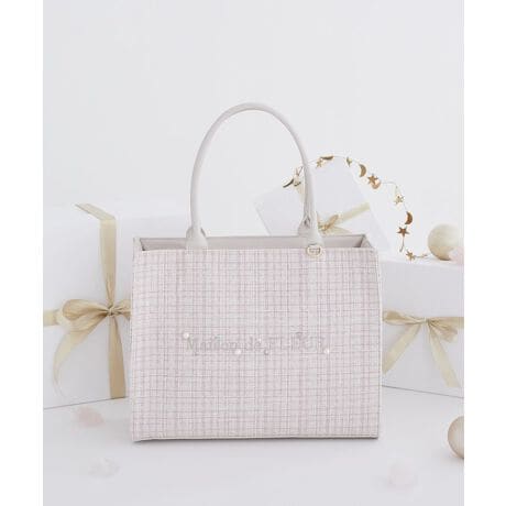 [^ԁF08001166400]yA4TCYΉzLL̃cC[hfނɃShイƃrW[̑gݍ킹zf[V[Yɂ҂ȃg[gobOBt@Xi[t̊ԌƓ|PbgEwʃ|Pbgtŉו[ł܂B肪߂Ȃ̂ŁA|₷̂|CgBx̂oʋ΁Eʊw̃CobOȂǕL􂷂ACełBfp摜́A̓ŐFČꍇ܂Bg̃j^[ɂďi̐FČꍇ܂B