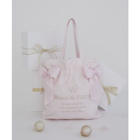 [^ԁF08001142700]yA4TCYΉz߂I[KW[fނƃShJzf[V[Yɂ҂ȃg[gobOBƂ悹MU[ƁATCh̑傫ȃ{lANZgɁ􃊃{͂قǂȂdlɂȂĂ̂ŁAłL[vł܂B|₷AA4TCYۂTCYŎ[͂QłMaison de FLEUR̃_u{g[gobO͗̏WƂēo^ς݂łBfp摜́A̓ŐFČꍇ܂Bg̃j^[ɂďi̐FČꍇ܂B