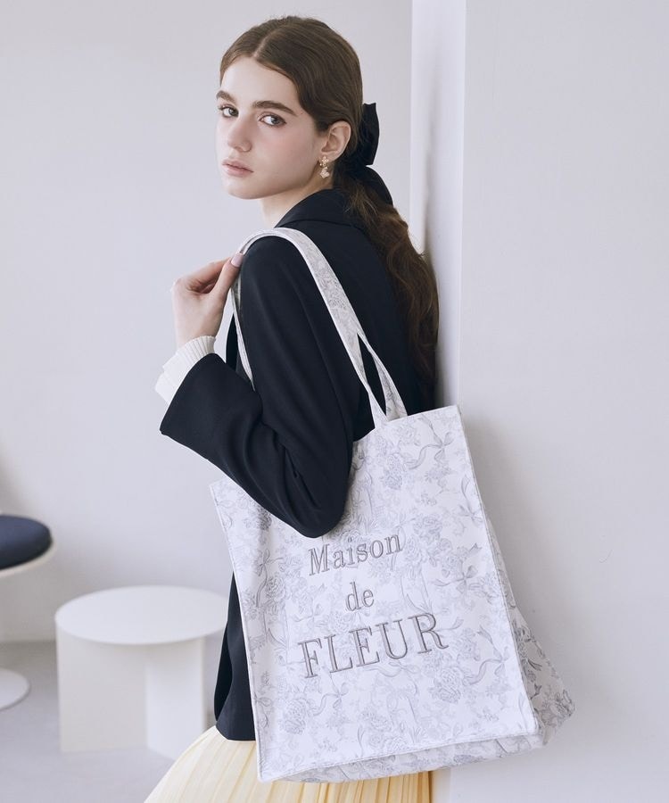 グラデーションロゴ刺繍 2WAYミニトート | マリークワント(MARY QUANT