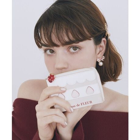 [^ԁF08001157600]Nol  la crmezf[V[Yɂ҂ȁAP[L`[tɂtOgP[XBMaison de FLEUR炵DďiȐFgɂ܂Bɂ䕂̃`[vXAʊՂȃfUCɁJ[h|PbgƃRC|PbgtȂ̂łoɕKvȂ̂[o܂fp摜́A̓ŐFČꍇ܂Bg̃j^[ɂďi̐FČꍇ܂B