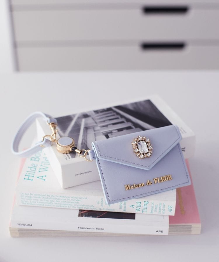 [�}���C]���[���t���r�W���[�J�[�h�|�P�b�g�p�X�P�[�X/���]�� �h �t���[���iMaison de FLEUR�j �T�b�N�X�u���[