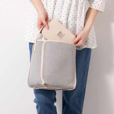 PAOLA NUTTI／パオラヌッティ】キャンバススクエアトート  