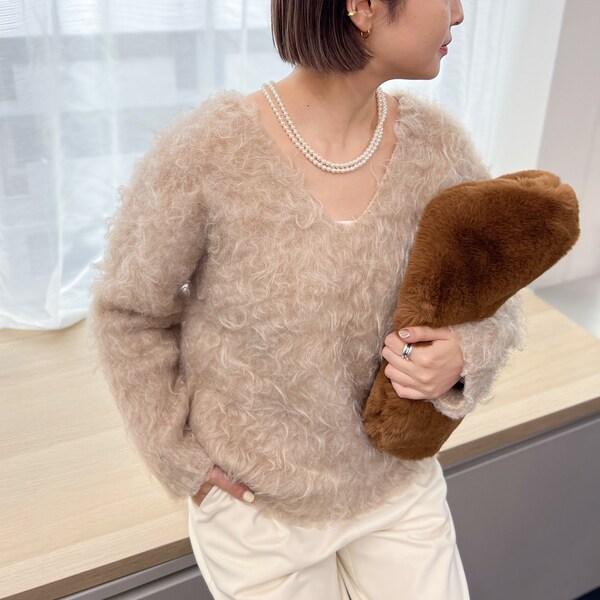 【送料込】 ◇【WEB限定】シャギーVネックプルオーバーニット トップス