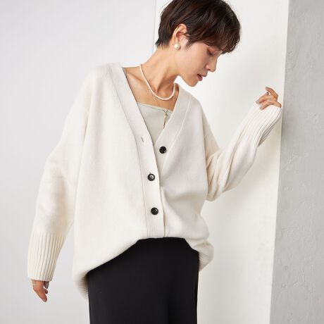 ◇【WEB限定】カシミヤブレンド長めVネックカーディガン(スコッチ釦  