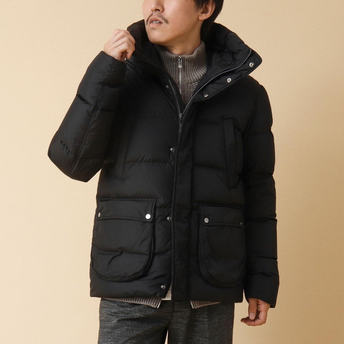 Herno イエロー ショートスリーブ ダウンジャケット Herno イエロー ショートスリーブ ダウンジャケット
