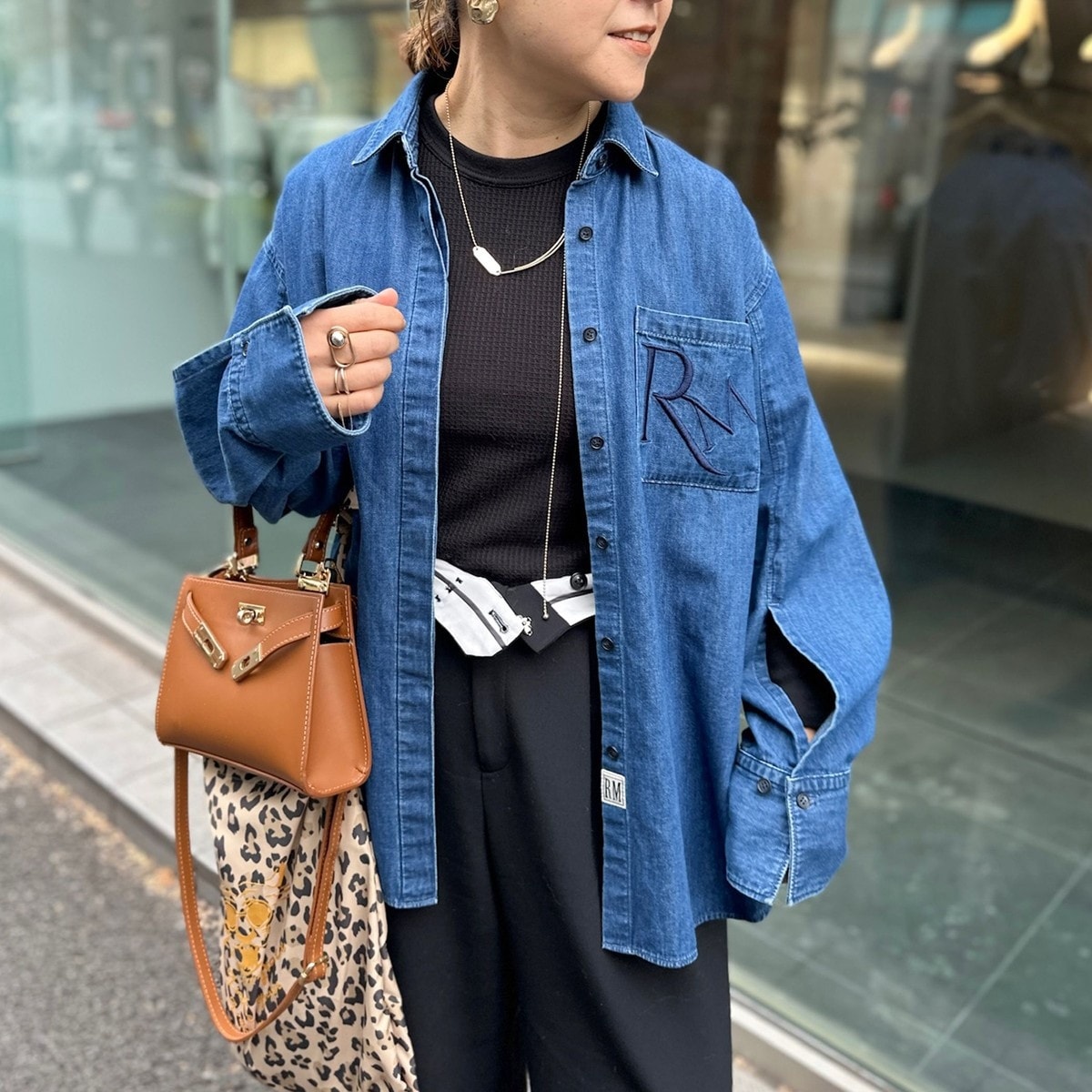 RM denim】刺繍入りビッグデニムシャツ（シャツ/ブラウス）｜Rie