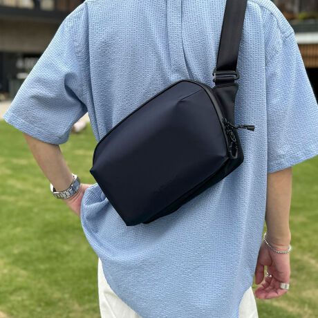 [^ԁF5-0725-9-62-302]Q菭ȂŉKɈړ邽߂ɐ݌vꂽ@\IȕʒXOpbNQm[[YʒƂăCfނC^A^DAVISiCɁÃoC_[u[ɕύX܂B@ۂxŕ҂ݍł邽߃nAhɗDĂAƔFAĊ炩Ȏ肴̗ǂłB|Iȃ~j}ȊOςɓꂽ@\̓VvȑŒϓIɐgɒAƂł܂BȎdlƂēȅôՂƏ\ȎFmۂJ̃CRp[ggAȒPɍE̊|ւłV_[Xgbv͐Sn悢tBbgƈ芴񋟁Bgx[XfC[ȃ^E[X܂ŁAu1΁v邨XX̃ACełByʒ|CgzECfނ^АDAVISɕύXẼpCsOuCG[uu[ɕύXENOLLEY'Sl[t_ul[dlȎdlQERec̗ô₷Ə\ȎFmۂ̃CRp[gg Etg̃pbLOpXy[X͌^h~̍dE^tH[ EI[KiCU[ɂ12C`܂ł̃^ubgfoCX/eP[u/oCobe[/|PbgWiFi/pbh/y[\ Ewʂ̃NbVpbh̊OɔzuZLeB[|Pbg EȒPɍE̊|ւłV_[XgbvB^CgɃubWĂ[XɃubWĂKȃtBbgƈ芴񋟂܂ ECfނ́uC^A^ЃiCfCrXvYKKu~t@Xi[vɂyʐƑϋvƑϐ EXgbv̒\ (59`115cm) EO|PbgF1A|PbgF9(I[KiCU[܂)Ay}F2 @eʁF6L@dʁF460g@y^ЁzC^AEofBABbRbR쐼ɂRX^E}Yi[K1893NɑnƂj@ۃ[J[B@ێYƂ̐ȃRقǋ߂̓ynŃWJ[hD̕z^yXg[Ȃǂ𐶎YĂ܂AXɎƂgB݂ł͓Ђ̍ZpƕLioG[V͐EIɒm邱ƂƂȂA܂܂ȃ]uh̗pĂ܂B@YnQ̎YnƂĐNɂnėjƓ`߂ůXLvŊvVIȃfUCƊmȋZp|킹VȕWグĂ܂B@ӁQȄ󋵂ł̕ۊǂ͂EɔGꂽꍇ͐ł邾@Aʂ̗ǂꏊŉAEhC[̑ŔMƕό`̌ƂȂ܂̂ł@ @yberuf baggage / x[t oQbWzuberufvƂ̓hCcŁuEƁvāugvӖ܂Bg]Ԃ̂鐶hyޑSĂ̐lXT|[g鐻i񋟂鎖̎głBIfނƃIWieBfUCɂč\鐻íAKȎgSnƊmȕi񑩂܂BSĂ̐i͓{̐MłH[ŁAEl̎ɂĂPJɍĂ܂BCɂȂACéyCɓo^zIXXłI׏N[|AZ[񂪒ʒm悤ɂȂ܂B@y戵̂Ӂzip߂ɁAAeV^OKmF̏Ap͂舵BXyщOł̎Be摜́A̓ŐFČꍇ܂Bi̐F́AX^WIBẻ摜QƉBi摜ɊւĂ͏o蒉ɕ\o悤w߂Ă܂Aqlp̃j^[̐ݒyѓɂAۂ̏iƔrFɎ኱̌덷ꍇ܂B摜̏i̓TvƂȂ܂̂Ŏۂ̏iƎdlAHATCY኱قȂꍇ܂B