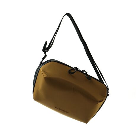 [^ԁF5-0725-9-62-302]Q菭ȂŉKɈړ邽߂ɐ݌vꂽ@\IȕʒXOpbNQm[[YʒƂăCfނC^A^DAVISiCɁÃoC_[u[ɕύX܂B@ۂxŕ҂ݍł邽߃nAhɗDĂAƔFAĊ炩Ȏ肴̗ǂłB|Iȃ~j}ȊOςɓꂽ@\̓VvȑŒϓIɐgɒAƂł܂BȎdlƂēȅôՂƏ\ȎFmۂJ̃CRp[ggAȒPɍE̊|ւłV_[Xgbv͐Sn悢tBbgƈ芴񋟁Bgx[XfC[ȃ^E[X܂ŁAu1΁v邨XX̃ACełByʒ|CgzECfނ^АDAVISɕύXẼpCsOuCG[uu[ɕύXENOLLEY'Sl[t_ul[dlȎdlQERec̗ô₷Ə\ȎFmۂ̃CRp[gg Etg̃pbLOpXy[X͌^h~̍dE^tH[ EI[KiCU[ɂ12C`܂ł̃^ubgfoCX/eP[u/oCobe[/|PbgWiFi/pbh/y[\ Ewʂ̃NbVpbh̊OɔzuZLeB[|Pbg EȒPɍE̊|ւłV_[XgbvB^CgɃubWĂ[XɃubWĂKȃtBbgƈ芴񋟂܂ ECfނ́uC^A^ЃiCfCrXvYKKu~t@Xi[vɂyʐƑϋvƑϐ EXgbv̒\ (59`115cm) EO|PbgF1A|PbgF9(I[KiCU[܂)Ay}F2 @eʁF6L@dʁF460g@y^ЁzC^AEofBABbRbR쐼ɂRX^E}Yi[K1893NɑnƂj@ۃ[J[B@ێYƂ̐ȃRقǋ߂̓ynŃWJ[hD̕z^yXg[Ȃǂ𐶎YĂ܂AXɎƂgB݂ł͓Ђ̍ZpƕLioG[V͐EIɒm邱ƂƂȂA܂܂ȃ]uh̗pĂ܂B@YnQ̎YnƂĐNɂnėjƓ`߂ůXLvŊvVIȃfUCƊmȋZp|킹VȕWグĂ܂B@ӁQȄ󋵂ł̕ۊǂ͂EɔGꂽꍇ͐ł邾@Aʂ̗ǂꏊŉAEhC[̑ŔMƕό`̌ƂȂ܂̂ł@ @yberuf baggage / x[t oQbWzuberufvƂ̓hCcŁuEƁvāugvӖ܂Bg]Ԃ̂鐶hyޑSĂ̐lXT|[g鐻i񋟂鎖̎głBIfނƃIWieBfUCɂč\鐻íAKȎgSnƊmȕi񑩂܂BSĂ̐i͓{̐MłH[ŁAEl̎ɂĂPJɍĂ܂BCɂȂACéyCɓo^zIXXłI׏N[|AZ[񂪒ʒm悤ɂȂ܂B@y戵̂Ӂzip߂ɁAAeV^OKmF̏Ap͂舵BXyщOł̎Be摜́A̓ŐFČꍇ܂Bi̐F́AX^WIBẻ摜QƉBi摜ɊւĂ͏o蒉ɕ\o悤w߂Ă܂Aqlp̃j^[̐ݒyѓɂAۂ̏iƔrFɎ኱̌덷ꍇ܂B摜̏i̓TvƂȂ܂̂Ŏۂ̏iƎdlAHATCY኱قȂꍇ܂B