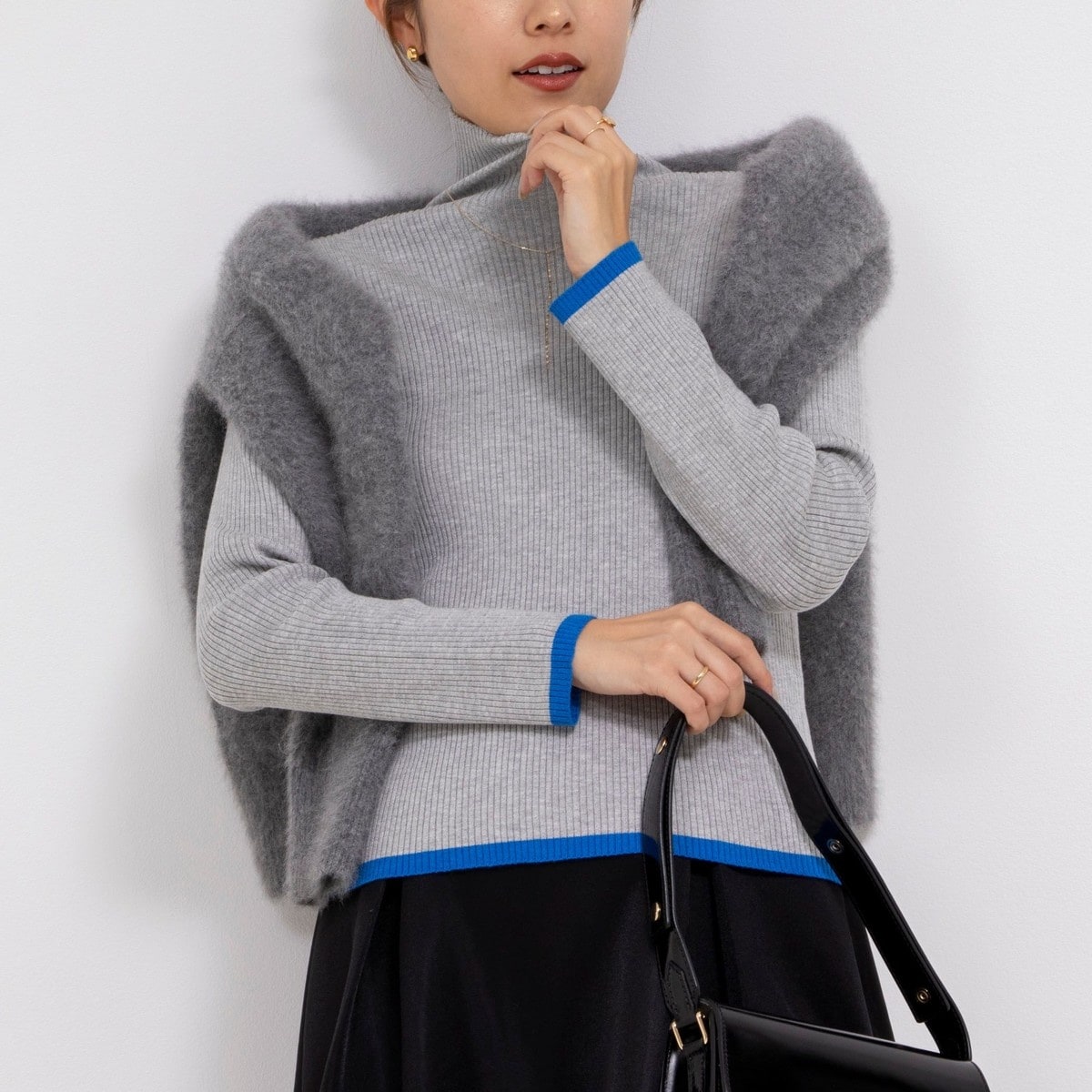 手洗い可能》ソフトワイドリブラメ配色タートルネックプルオーバー