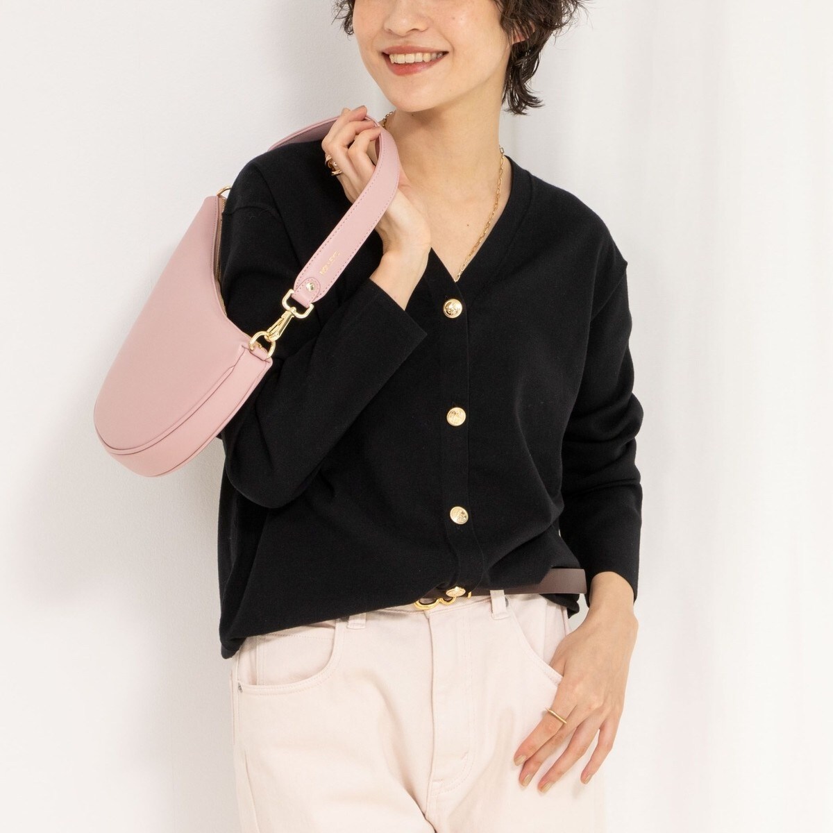 セットアップ対応》《手洗い可能》金ボタンVネックカーディガン