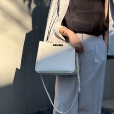 ノーリーズ(NOLLEY'S)のひねり金具付きワンハンドルバッグ【WEB STAFF守屋☆別注アイテム】