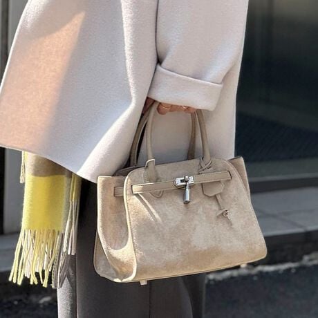 [^ԁF5-0442-4-12-101]NOLLEYfSPointEyʂ͂̃B[KU[gpRrg[gobOEj[[ÑobOuhSINBONOɕʒAm[[YIWiobOEgh̃XF[hɃS[h̃L[`[tANZgɁEJAוoꂵ₷dlɂȂĂ܂BEĝɓ镔̓XF[hł͂ȂAB[KU[pĐFh~ʂBEO\E\ȃV_[xgtBySINBONOiV{mj/AJz2020Nj[[NŃfUCi[barryɂĐݗB40NȏAobOɂĂeƃ^Og݁A܂AB[KobOƃB[KANZT[ɓRNV𔭕\BuhݗCISO9001yGRS擾ς݂̃t@Ng[ƒgAЉIAIAȊwIƂʂlY̐̌ڎwĂ܂BSINBONÕ~bV́At@bVlXɁAnɐӔĈTXeBiuȑI񋟂邱ƂłBF26cm@㕔F18cm@V_[F100`122cmdF550g戵̂ӁAeV^OKmF̏Ap͂舵B΂̂΂AV̎ГȂǏ͕ό`̋ꂪ܂̂ŁAӂBٖDȀƂ܂B\߂BCɂȂ鏤íACɓo^IXXłIN[|A׏񂪁Aʒm悤ɂȂ܂BXyщOł̎Be摜́A̓ŐFČꍇ܂B  i̐F́AX^WIBẻ摜QƉBi摜ɊւĂ͏o蒉ɕ\o悤w߂Ă܂A  qlp̃j^[̐ݒyѓɂAۂ̏iƔrFɎ኱̌덷ꍇ܂B