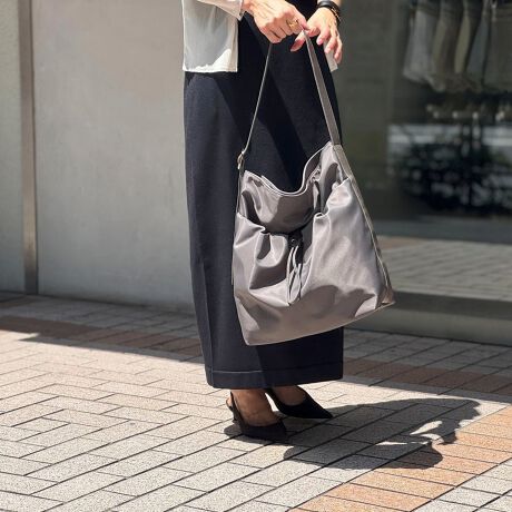 [^ԁF5-0131-4-12-123]NOLLEYfSPointE\tgȃiCfނ͂̃V_[obOE|͂A΂߂\ȃV_[͑߂ŕSȂĂ܂BE߂̃V_[ŃJWAAX^CbVȈۂɁBE蕔iƋВ^ɂȂARpNgɂĂ܂BEobOTChɂWbvt̃|PbgĂāA[͂@\QłBEeʂՂŁAig͂AsAWA}U[YobOȂǗlXȃV[ŎgĂ܂BV_[F49`79cmdF350g戵̂ӁAeV^OKmF̏Ap͂舵B΂̂΂AV̎ГȂǏ͕ό`̋ꂪ܂̂ŁAӂBٖDȀƂ܂B\߂BCɂȂ鏤íACɓo^IXXłIN[|A׏񂪁Aʒm悤ɂȂ܂BXyщOł̎Be摜́A̓ŐFČꍇ܂B  i̐F́AX^WIBẻ摜QƉBi摜ɊւĂ͏o蒉ɕ\o悤w߂Ă܂A  qlp̃j^[̐ݒyѓɂAۂ̏iƔrFɎ኱̌덷ꍇ܂B