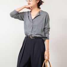 ノーリーズ(NOLLEY'S)の《アンサンブル対応》《手洗い可能》W混ラメクルーネックカーディガン