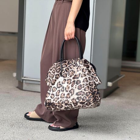 [^ԁF5-0435-5-12-101]NOLLEYfSPointEyiCfނɃIp[hX^CbVȈۂ̃g[gobOEVvȃIp[hƁAGgh̃uEJ[2J[WJEl̃JWAX^CɃ}b`ACeEyƂՂTCY͕F35cm@㕔F59cmdF290giɂA̍܂B\߂ByMARCO MASI/}R}[Wz2010NɃX^[g~m̃uhBOWA[uh̐Y|t@Ng[uhƂĂmAoɗłꂽZpƁA~mȂł͂̊vVŕ]𓾂ĂBْfD܂ŎЍH̓OꂵiǗ̂ƁAIꂽfނgpAiȃNIeBɒ]B戵̂ӁAeV^OKmF̏Ap͂舵BCɂȂ鏤íACɓo^IXXłIN[|A׏񂪁Aʒm悤ɂȂ܂BXyщOł̎Be摜́A̓ŐFČꍇ܂B  i̐F́AX^WIBẻ摜QƉBi摜ɊւĂ͏o蒉ɕ\o悤w߂Ă܂A  qlp̃j^[̐ݒyѓɂAۂ̏iƔrFɎ኱̌덷ꍇ܂B摜̏i̓TvƂȂ܂̂Ŏۂ̏iƎdlAHATCY኱قȂꍇ܂B