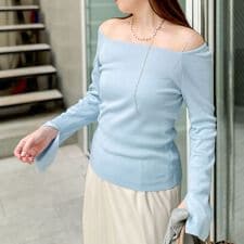 【WEB限定カラーあり】総針スクエアネックプルオーバーニット