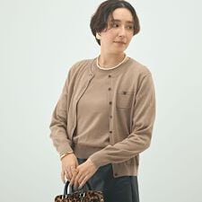 《アンサンブル対応》《手洗い可能》ウール100クルーネックカーディガン