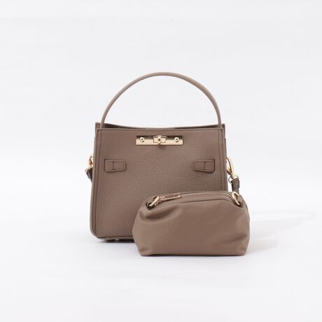 [^ԁF5-0131-5-12-133]NOLLEYfS PointENOLLEY'S IWiobÓhACRhHINERI hV[YEx[VbNȃX^CŁAǂȃX^Cɂ킹₷ACeES[ĥЂ˂AɃOWA[vXE5J[̖LxȃJ[WJ́EO\ȃ|[`tŁA[͂QEO\A\ȃV_[xgt_[NuÉAECENOLLEY'S rܓXƂȂ܂ByHINERI  V[Yz5-0131-5-12-131HINERI MobO5-0131-5-12-132HINERI LobO5-0131-5-12-133HINERI SobO5-0131-5-12-134HINERI miniobO5-0131-5-12-135HINERI miniobO^bN5-0131-5-12-139HINERI SobO^bNF21.5cm@㕔F20.5cmdʁF500g戵̂ӁAeV^OKmF̏Ap͂舵B΂̂΂AV̎ГȂǏ͕ό`̋ꂪ܂̂ŁAӂBٖDȀƂ܂B\߂BCɂȂ鏤íACɓo^IXXłIN[|A׏񂪁Aʒm悤ɂȂ܂BXyщOł̎Be摜́A̓ŐFČꍇ܂B  i̐F́AX^WIBẻ摜QƉBi摜ɊւĂ͏o蒉ɕ\o悤w߂Ă܂A  qlp̃j^[̐ݒyѓɂAۂ̏iƔrFɎ኱̌덷ꍇ܂B