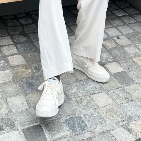 [^ԁF5-0447-5-17-121]NOLLEYfS sophiPointEpAR̃TCNfނgVEGANXj[J[E4.0cm̏߂̃\[ő݊AR[fBl[g|CgɂȂ悤ȃtHEzCgx[X̃J[ō킹₷AlJWAX^CL}ACeyMoEa (GA)^tXzp2021NX^[g̃B[KXj[J[uhFʕ(AbvApCibvAO[vAR[AT{eȂ)̔pARłoCI|E^Ȃǂ郊TCNfނv̑ɎgpĂAق100%AbvTCNȃuhBAj}t[Ȃ̂ŐEőK͂̓یćwPETAxB[KF؂󂯂ĂAWWFXѕیvÕo[ł邽߁Aグ1nɊҌIxsĂ܂ByV[Yi̔ɊւāzjAjɂ܂ẮAiɕsǂꍇɌoׂĒĂ܂̂ŗ\߂BsTCYt35F22.5cm`23.0cm/36F23.0cm`23.5cm/37F23.5cm`24.0cm/38F24.0cm`24.5cm\[F4cmC̃TCÝAނfUCɂĈقȂꍇ܂̂ŖڈƂĂpB戵̂ӁAeV^OKmF̏Ap͂舵BCɂȂ鏤íACɓo^IXXłIN[|A׏񂪁Aʒm悤ɂȂ܂BXyщOł̎Be摜́A̓ŐFČꍇ܂B  i̐F́AX^WIBẻ摜QƉBi摜ɊւĂ͏o蒉ɕ\o悤w߂Ă܂A  qlp̃j^[̐ݒyѓɂAۂ̏iƔrFɎ኱̌덷ꍇ܂B