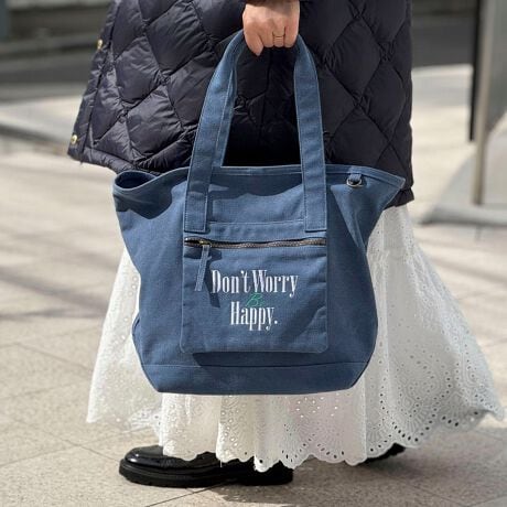 [^ԁF5-0131-6-12-143]NOLLEYfSPointE􂢂̂LoXnŁAl̃JWAX^CɃ}b`g[gobOEtg|Pbg̎hJS|CgEhJShDon't Wory Be Happyh́AySzȂŃnbs[ɍszy悭悹ɖ邭IzƂ|WeBuȃbZ[W̃SɂȂĂ܂BF28cm@㕔F49cm戵̂ӁAeV^OKmF̏Ap͂舵B΂̂΂AV̎ГȂǏ͕ό`̋ꂪ܂̂ŁAӂBٖDȀƂ܂B\߂BCɂȂ鏤íACɓo^IXXłIN[|A׏񂪁Aʒm悤ɂȂ܂BXyщOł̎Be摜́A̓ŐFČꍇ܂B  i̐F́AX^WIBẻ摜QƉBi摜ɊւĂ͏o蒉ɕ\o悤w߂Ă܂A  qlp̃j^[̐ݒyѓɂAۂ̏iƔrFɎ኱̌덷ꍇ܂B