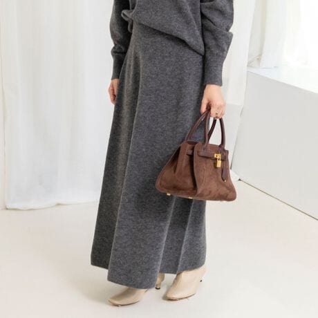 [^ԁF5-0030-7-02-009]25AWNOLLEY'S sophiPointE_炩ŕۉ̂ApJƃE[ꂼ30ȏaĂ鎅ŕ҂񂾃OXJ[gEfVlbNvI[o[(5-0030-7-02-008)ƃZbgAbvŒp\E|E^̑fނŁA`bƂCǂGEbNX̂钅SnƁAƊ̂iȕ͋CoEh~̈׃|GXev[eBOAvI[o[肵肵҂ݏオEƂȂydオŁAgXgXt[EnȂE􂢉\戵̂Ӂip߂ɁAAeV^OKmF̏Ap͂舵BCɂȂ鏤íACɓo^IXXłIN[|A׏񂪁Aʒm悤ɂȂ܂BXyщOł̎Be摜́A̓ŐFČꍇ܂Bi̐F́AX^WIBẻ摜QƉBi摜ɊւĂ͏o蒉ɕ\o悤w߂Ă܂Aqlp̃j^[̐ݒyѓɂAۂ̏iƔrFɎ኱̌덷ꍇ܂B摜̏i̓TvƂȂ܂̂Ŏۂ̏iƎdlAHATCY኱قȂꍇ܂B