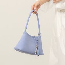 【MAQWEL/マクウェル】ホルダーチャーム付きワンハンドルバッグ