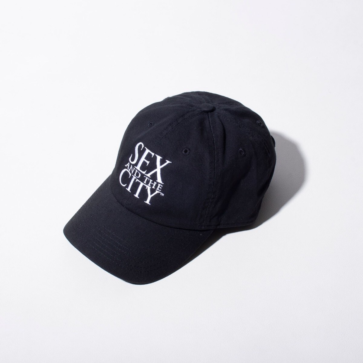 SEX AND THE CITY/セックス・アンド・ザ・シティ】 ロゴ刺繍