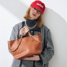 チェーンショルダーフェイクレザートートバッグ | フレディ 