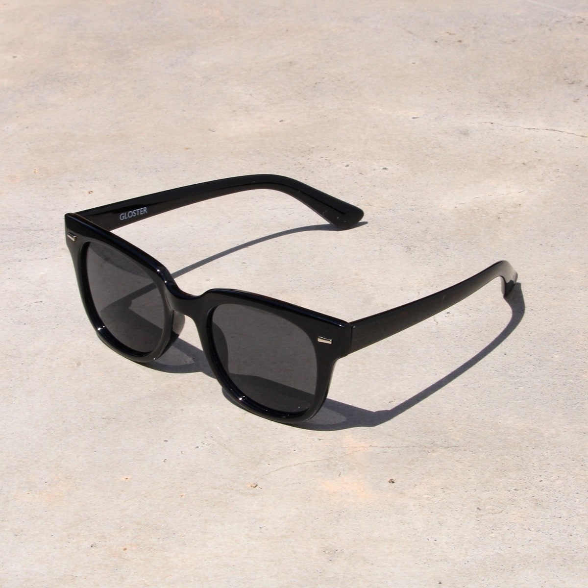 [}C]yGLOSTER/OX^[zj[x[VbN J[YTOX/tfBOX^[iFREDY&GLOSTERj ubNn̑2