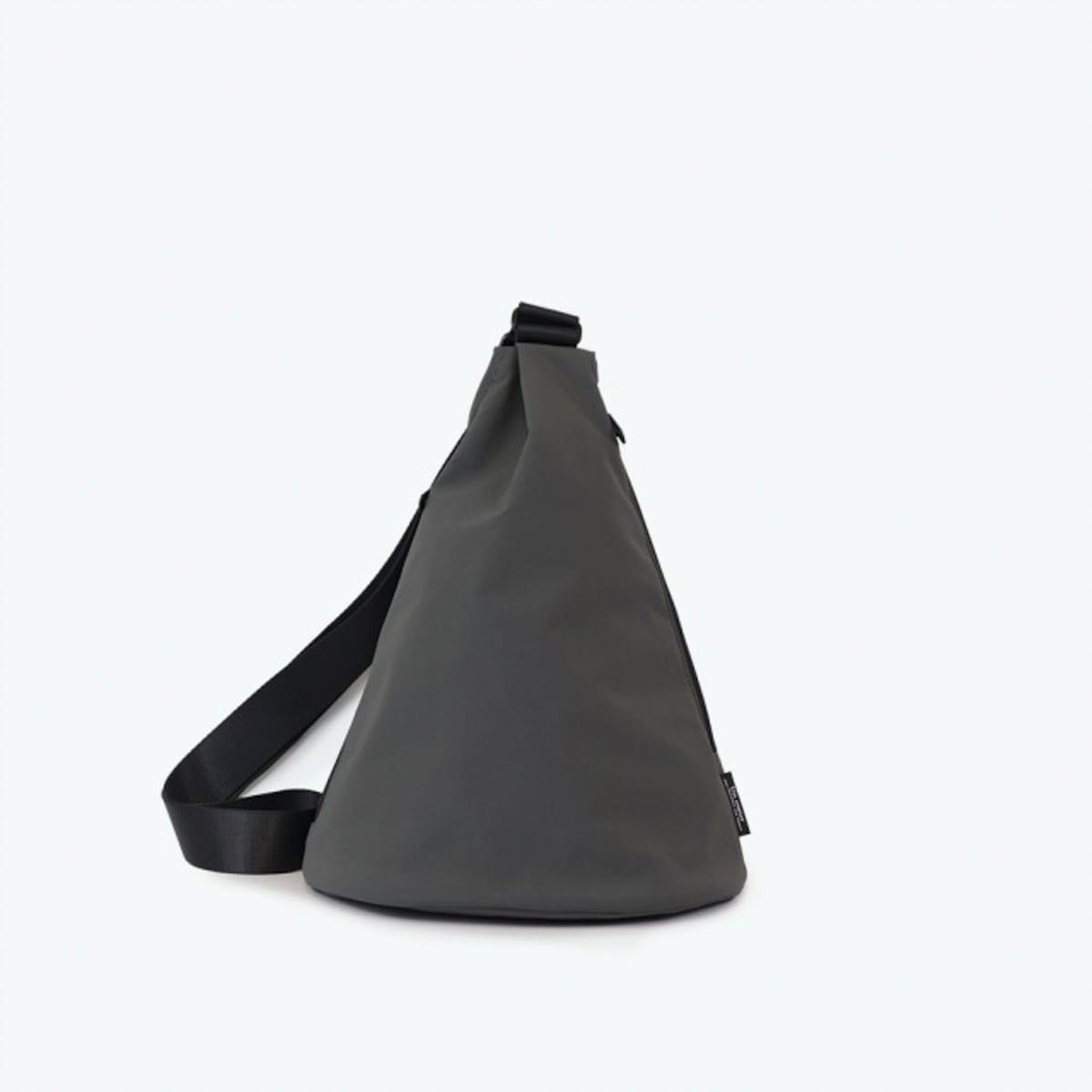[�}���C]�yUn coeur/�A���N�[���zTriangle Shoulder �g���C�A���O���^�V�����_�[/�t���f�B���O���X�^�[�iFREDY&GLOSTER�j �`���R�[���O���[
