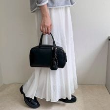 チャーム付横長ボストンバッグ