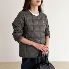 フレディエミュ(fredy emue)の《別注》【TAION/タイオン】CREW NECK BUTTON DOWN JK ダウンジャケット