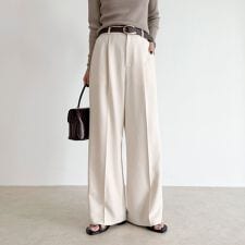 フレディエミュ(fredy emue)の【人気商品の新型】とろみwarmタックスラックス