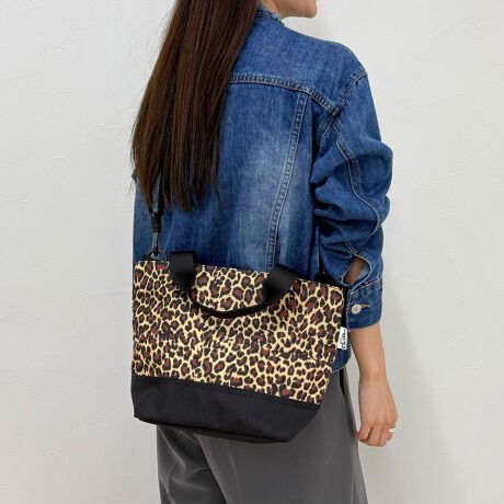 [^ԁF5-0518-5-32-113]Driftery2025 AWzLV[Ŋ􂷂閜\V_[g[gpointEVvȃfUCŎg蔲QȃfC[g[gE}`肠Aڈȏ̎[͂ŕigɍœKłE{gɂ͑ϋvɒ]R[fiCgpA{̂Ƃ̐؂ւANZgƂȂĂ܂EtO\ȃV_[tŎ΂ߊ|A|A莝ƋCV[ɍ킹ĎςĂ܂E̔wʑɏނ̎[ɍœKZIP|PbgƃL[tbN𑕔EJWAACeȂAVvȃtHƃVbNȃJ[őlۂĂ̂|CgłEfC[gוȂ肪ȗs⃌W[V[ɂ߂̃ACełs[̖ڈtEzEX}[gtHECzE|[`E^InJ`yDrifter/ht^[z1977NADrifter̓AJ̃InCIBŒa܂BXpV[gЂDrifteŕAupV[g̐n̗lɊőϋvAipoobOv̐YJnB̂ɓ݈ՂDꂽϋvւht^[̃ACeB́ANgp鎖ŐlԂNd˂̂Ɠl[킢ƓƓ̑݊Ă܂BwEgyȂlȃobO⏬fUCEYE̔EWJobOuhłBîCɓo^yCɓɓo^z𐥔񂲊pB ēׂ̒ʒm͂܂B戵̂ӁAeV^OKmF̏Ap͂舵BXyщOł̎Be摜́A̓ŐFČꍇ܂Bi̐F́AX^WIBẻ摜QƉBi摜ɊւĂ͏o蒉ɕ\o悤w߂Ă܂Aqlp̃j^[̐ݒyѓɂAۂ̏iƔrFɎ኱̌덷ꍇ܂Bn̓Â܂̂ŗ\߂BJ⊾ɂAGꂽԂł̎gṕAFFڍšƂȂꍇ܂̂ŏ\ɂӉBTvł̍̐̂߁ATCY\͂܂ŖڈƂȂ܂B\߂B