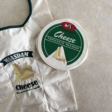 フレディエミュ(fredy emue)の刺しゅうパッケージポーチ