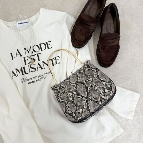 [^ԁF5-0502-5-32-103]LE VERNISy2025 AWzꂽX^CɎdオ~jobOpointEȐ`^nhۓIȃfUCobOE{̂ɂ͌ƋNъ̂xxbgfނƁAF̃pC\gpANVJŃ_ȕ͋CɁEtO\ȃ`F[V_[tŎ΂ߊ|łg܂E^nhtbvɓ|΃~jNb`ƂĂgp\IEfC[IP[WV[܂ŕL􂷂閜\obOłs[̖ڈtE~jzEX}[gtHECzE^InJ`EbvyLE VERNIS/Exjz1998NɃX^[g{̕G݃uhBhRoughhEhFemininehEhUtilityh@R̃L[[hɁAJWAłȂ珗炵YȂfBeB[BIIt킸gȂ@\fނɂǋBîCɓo^yCɓɓo^z𐥔񂲊pB ēׂ̒ʒm͂܂B戵̂ӁAeV^OKmF̏Ap͂舵BXyщOł̎Be摜́A̓ŐFČꍇ܂Bi̐F́AX^WIBẻ摜QƉBi摜ɊւĂ͏o蒉ɕ\o悤w߂Ă܂Aqlp̃j^[̐ݒyѓɂAۂ̏iƔrFɎ኱̌덷ꍇ܂Bn̓Â܂̂ŗ\߂BJ⊾ɂAGꂽԂł̎gṕAFFڍšƂȂꍇ܂̂ŏ\ɂӉBTvł̍̐̂߁ATCY\͂܂ŖڈƂȂ܂B\߂B