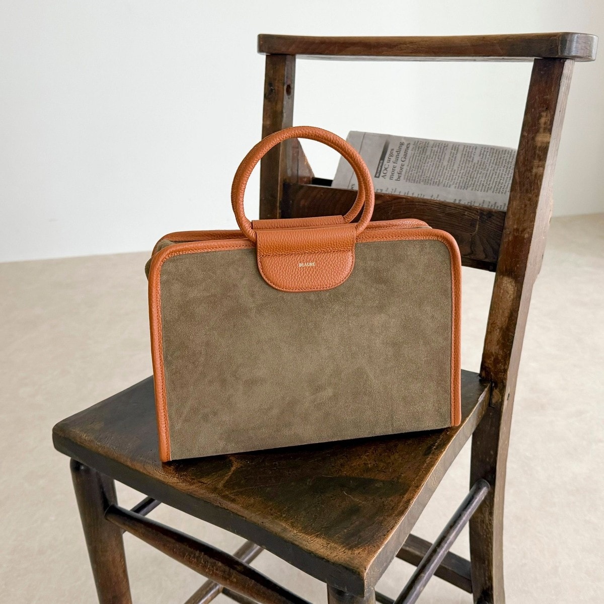 AULENTTI/オーレンティ】スエード巾着チェーンショルダーバッグ