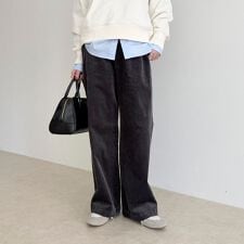 フレディエミュ(fredy emue)のコーデュロイストレートパンツ