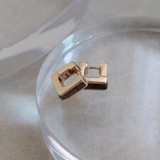 スクエアワンタッチピアス