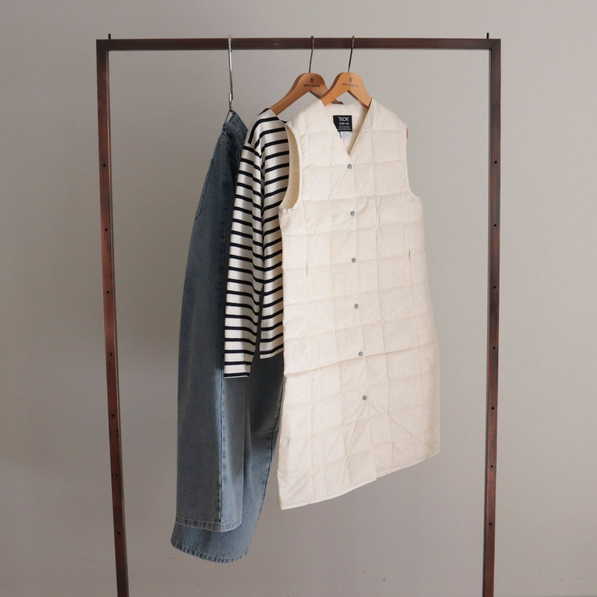 [}C]yTAION/^CIzV NECK LONG DOWN VEST/tfBG~ifredy emuej ItzCg