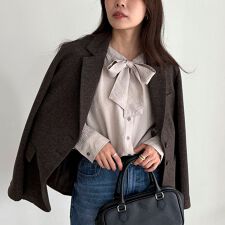 ボウタイギャザーブラウス